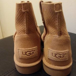 BOHO STYLE UGG **LIGHT ANKLE BOOT